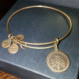 🌼Alex and Ani bracelet🌼